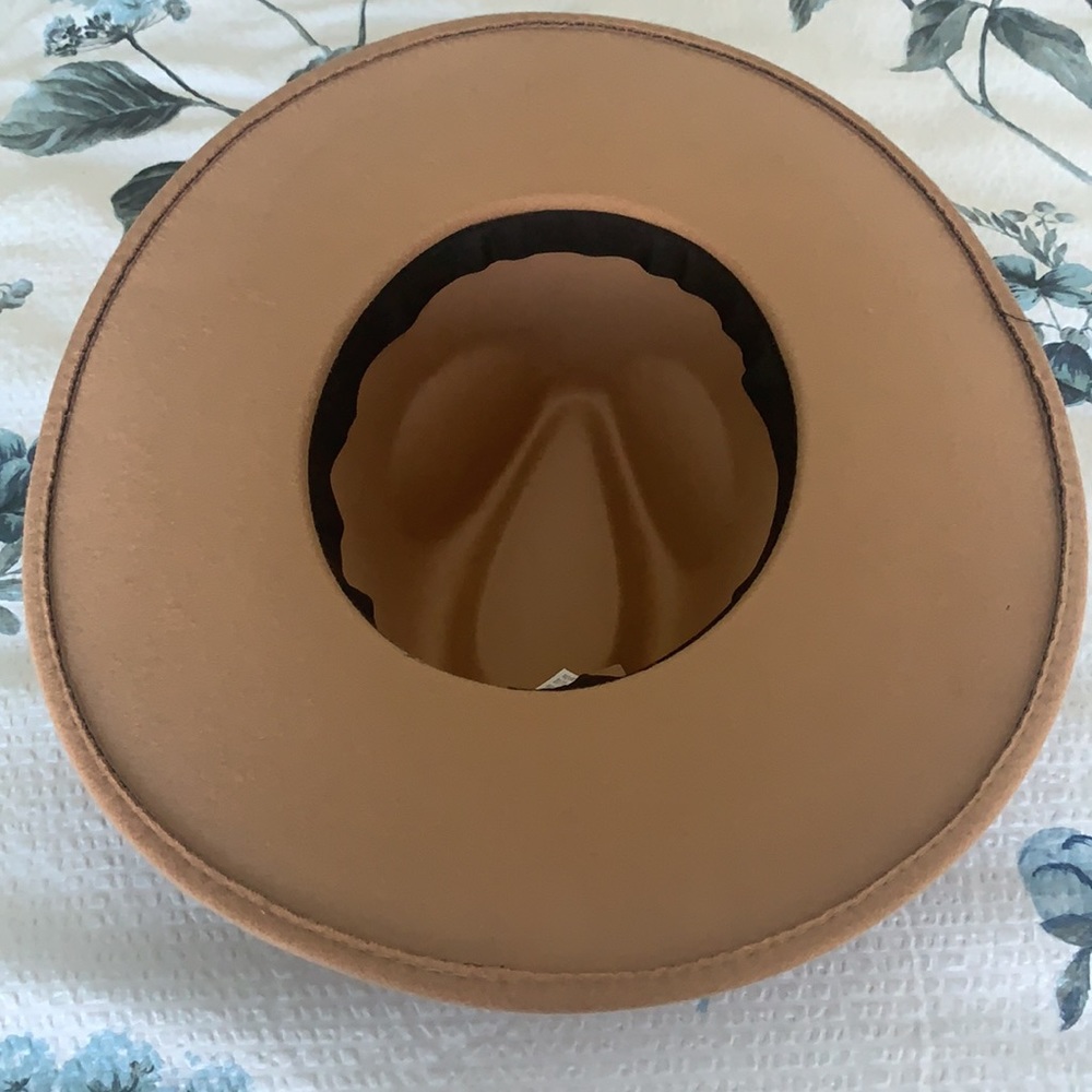 Hat - Picture 2 of 3